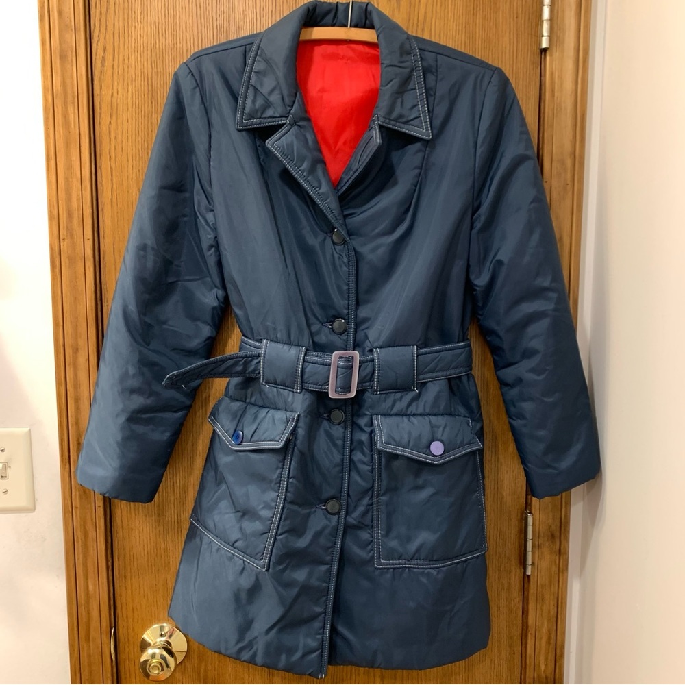 Vintage Northlander trench coat with belt, fits like a small